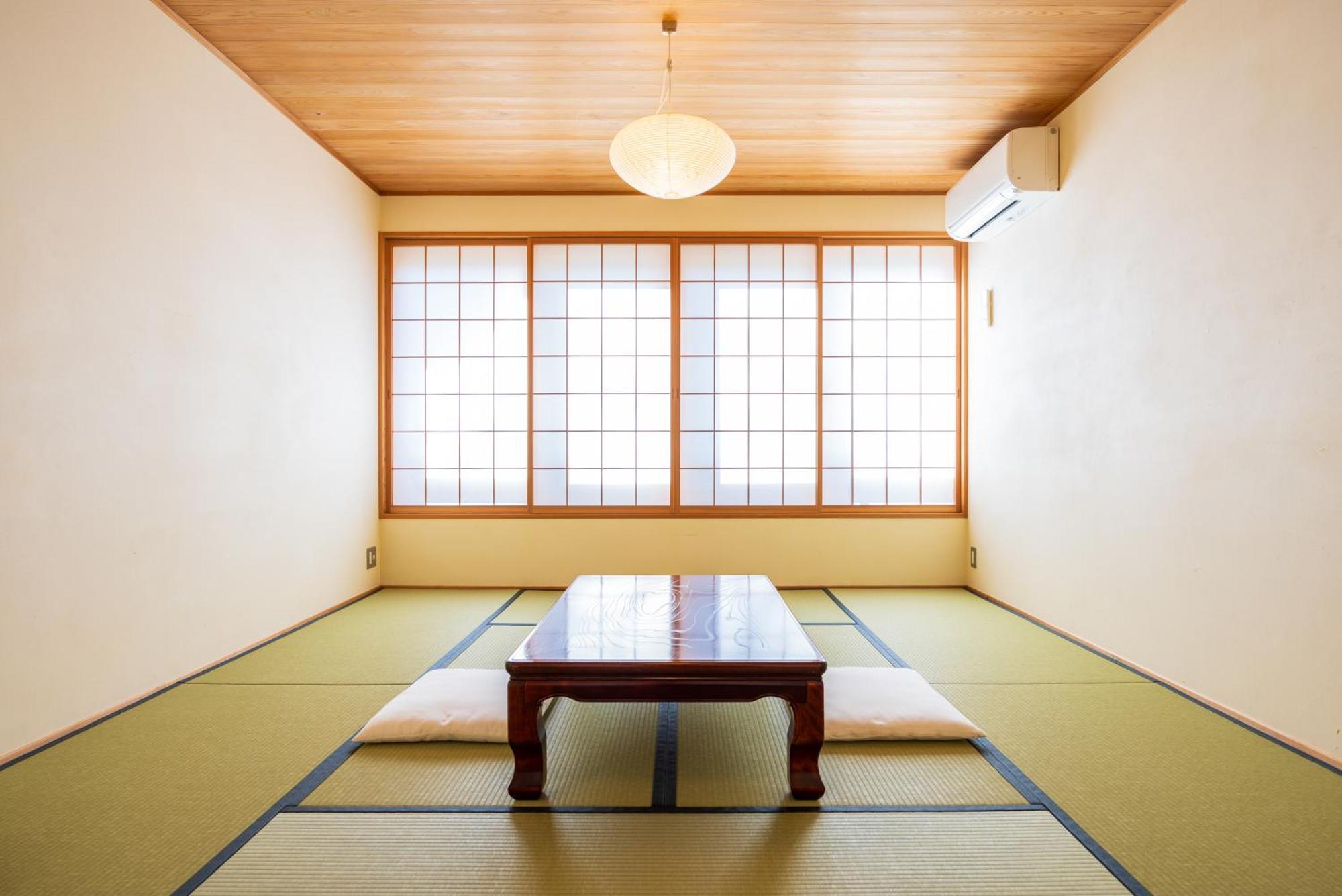 Yasuesou Hotel Ikeda  Екстериор снимка