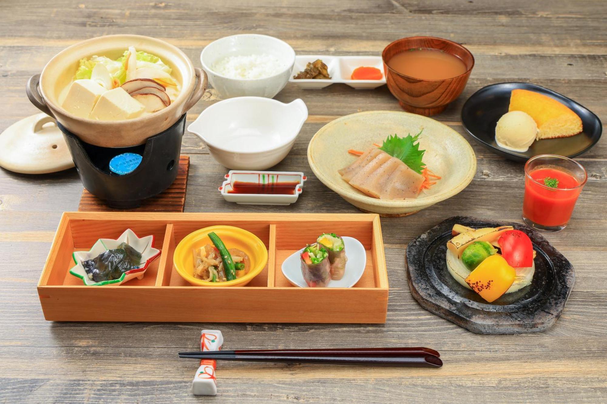 Yasuesou Hotel Ikeda  Екстериор снимка