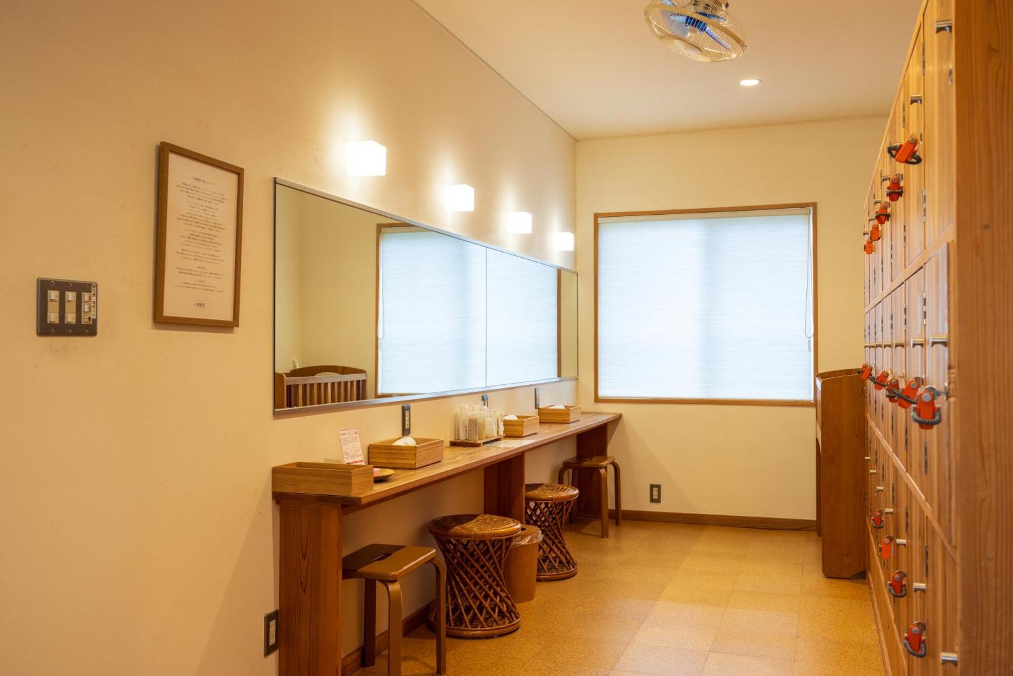 Yasuesou Hotel Ikeda  Екстериор снимка